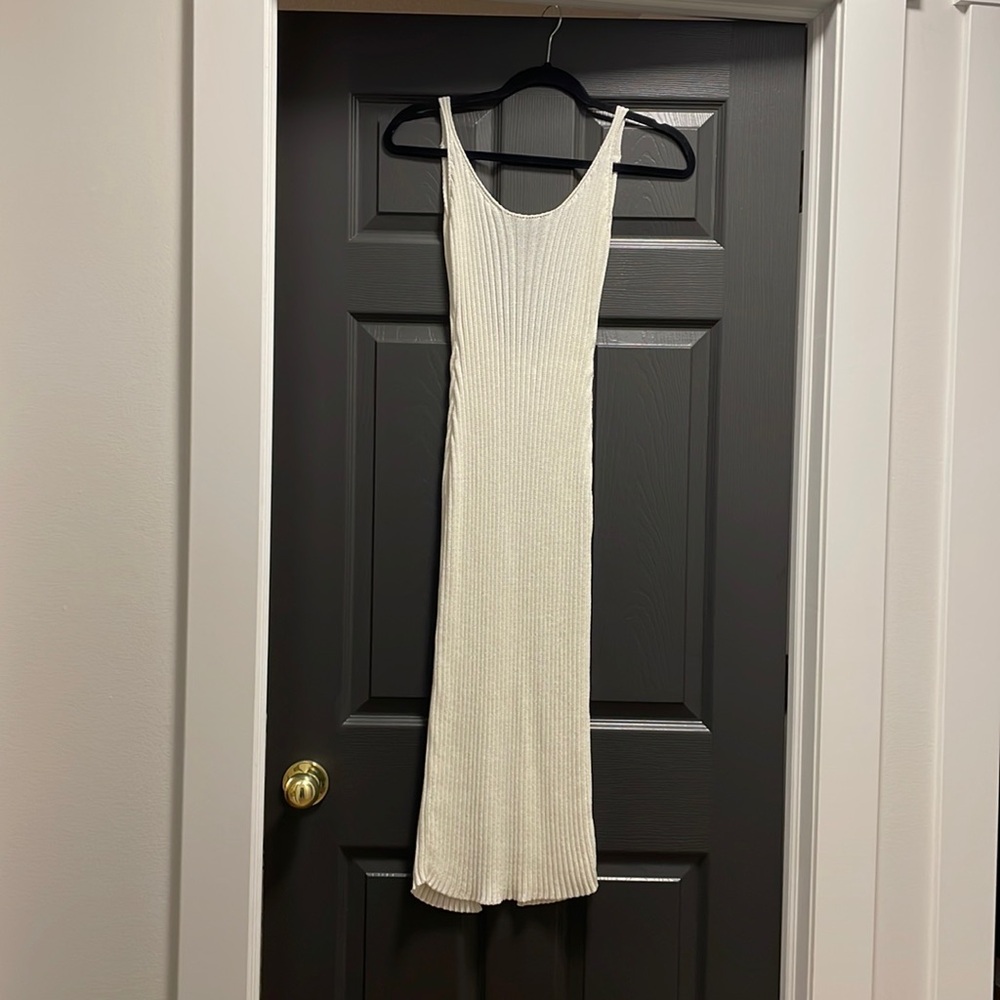 12th Tribe Gwenyth Sleeveless MIDI Dress